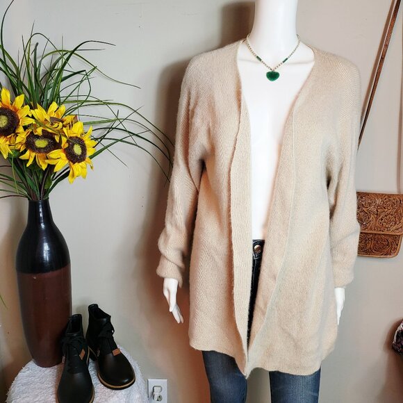 Bloomingdale's cashmere soft taupe cardigan - Picture 1 of 6